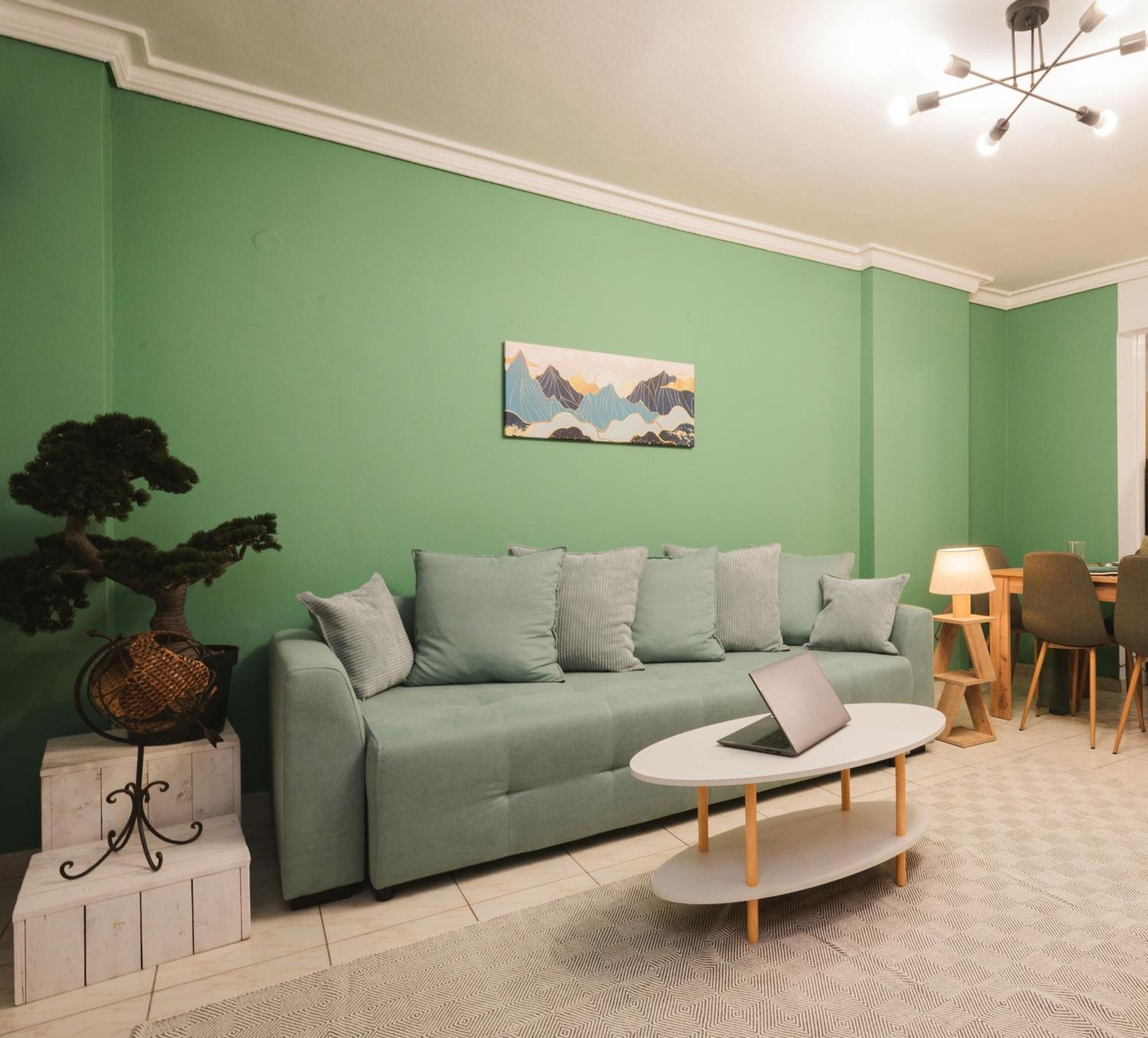 Stylish Apt W Jacuzzi, 5 Min To White Tower Солун Екстериор снимка