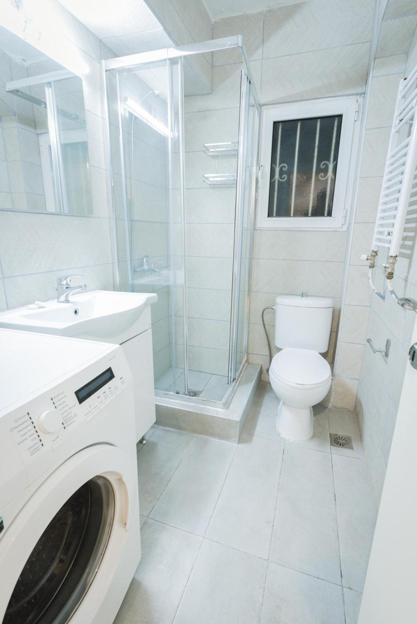 Stylish Apt W Jacuzzi, 5 Min To White Tower Солун Екстериор снимка